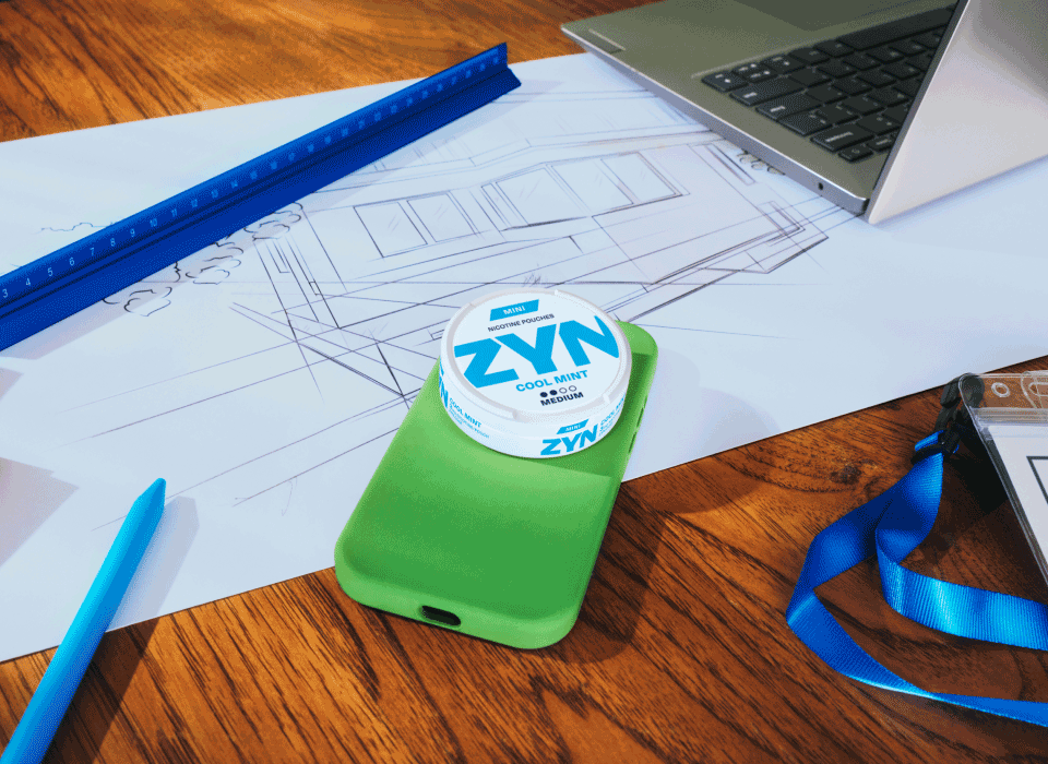 DH_OFFICE_ZYN-DRY-COOLMINT_PSICC_TABLE_960x700
