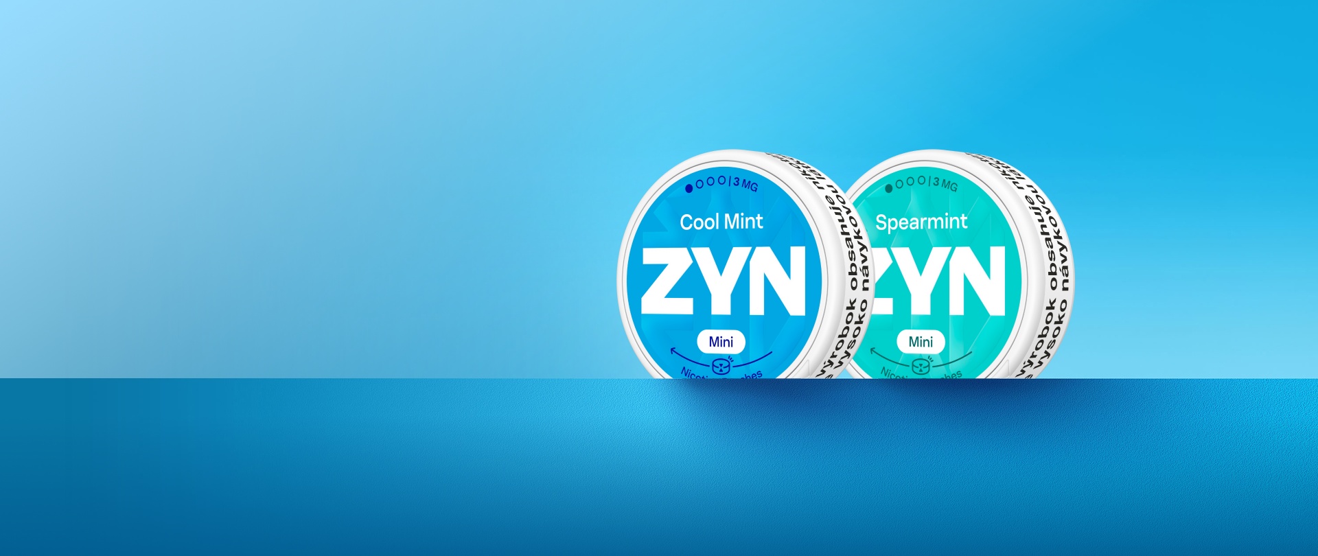 Dve uzavreté krabičky nikotínových vrecúšok ZYN (Cool Mint a Spearmint)