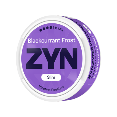 Stojące opakowanie ZYN Blackcurrant Frost 11 mg Slim, widok z lewej strony 4